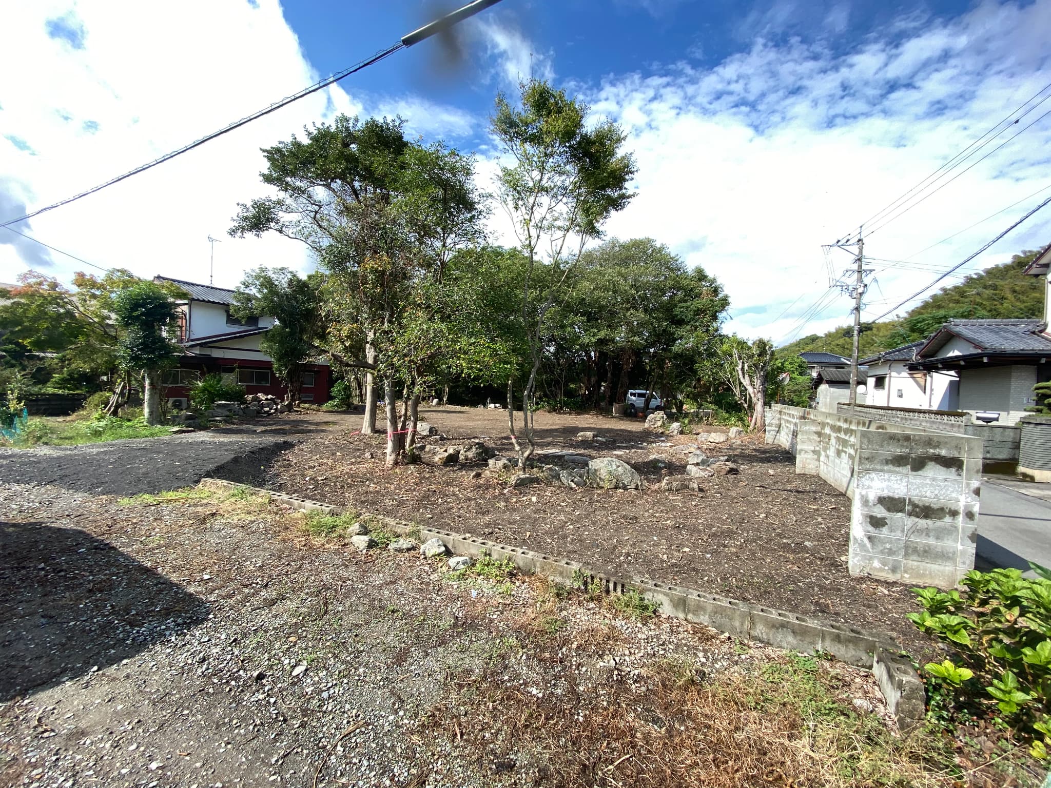 伐採作業開始後の敷地の状態(福岡県みやま市本吉)