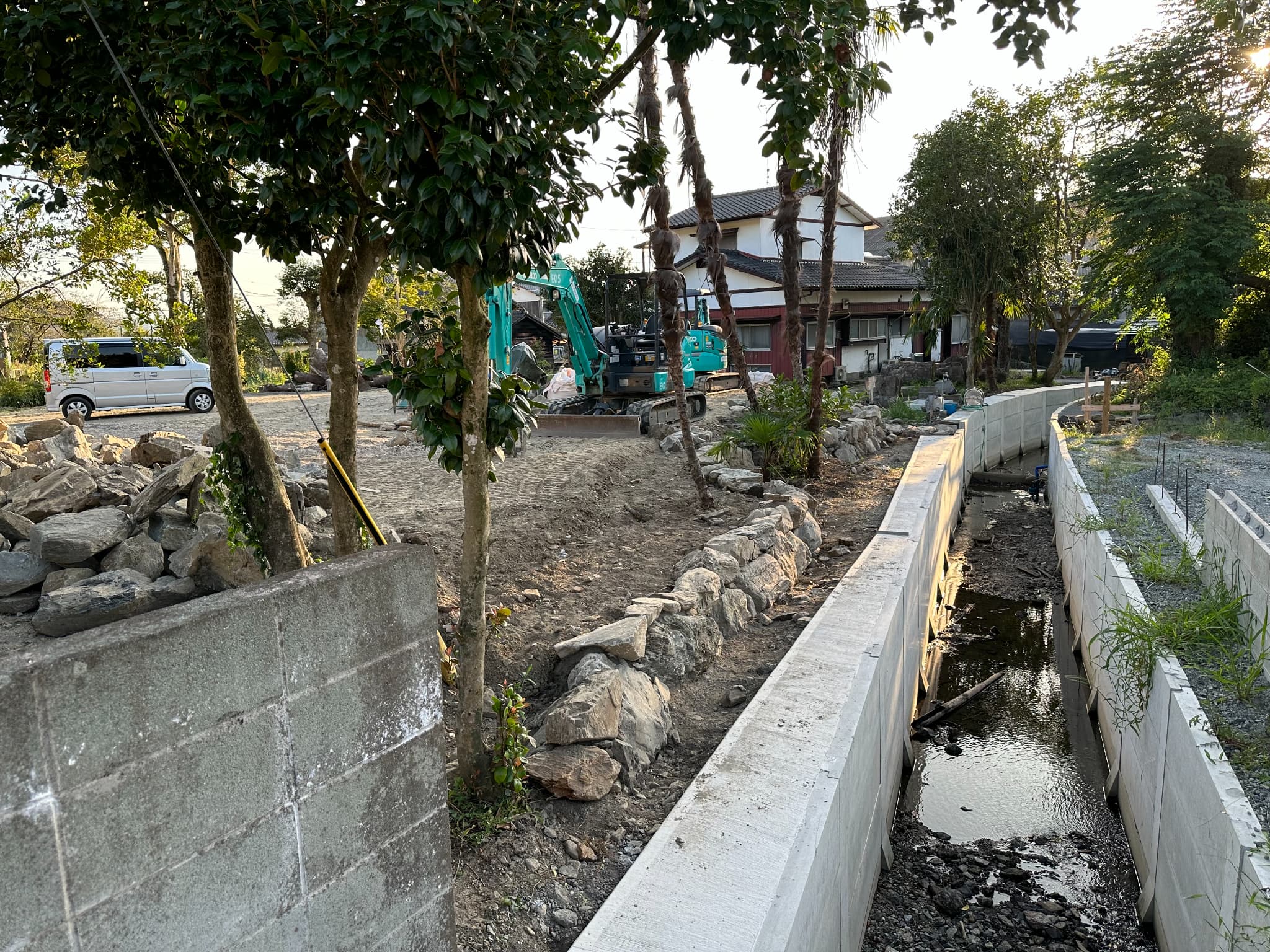 新設コンクリート擁壁水路完成状態アフター(福岡県みやま市本吉)
